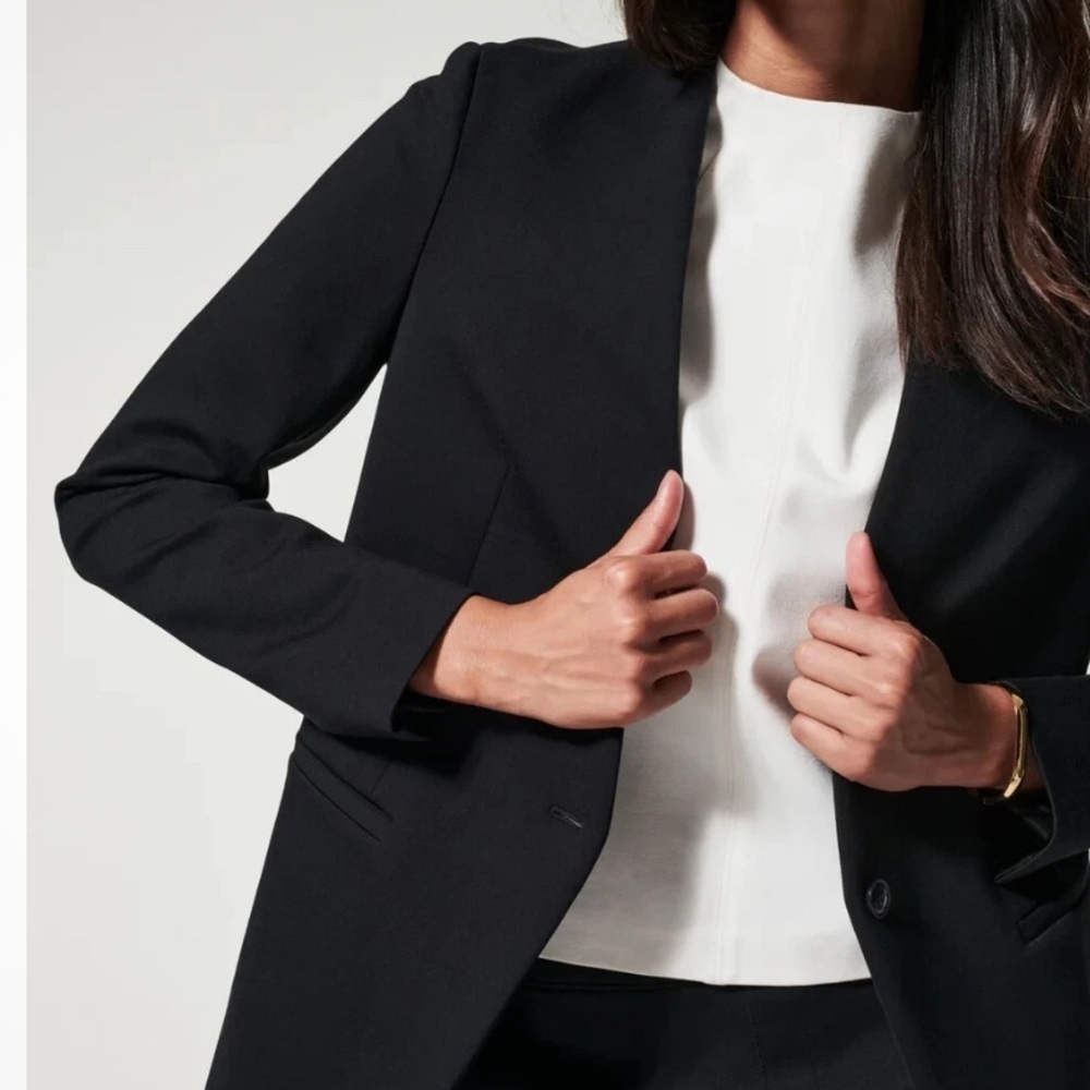 Spanx NWT Women's Trendy Career Workwear Classic Black Collarless Blazer